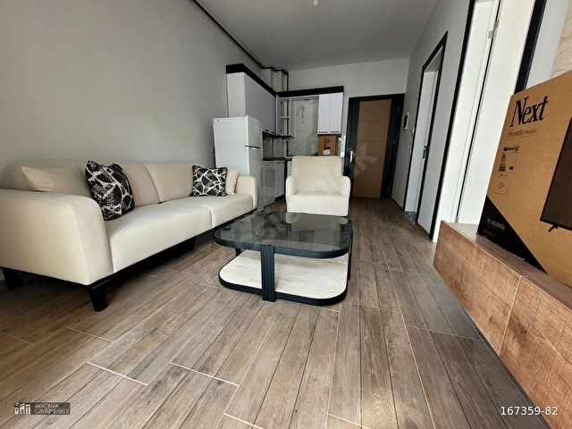 BAĞBAŞINDA SIFIR 1+1 ARAKAT BALKONLU SUIT DAİRE - Görsel 2