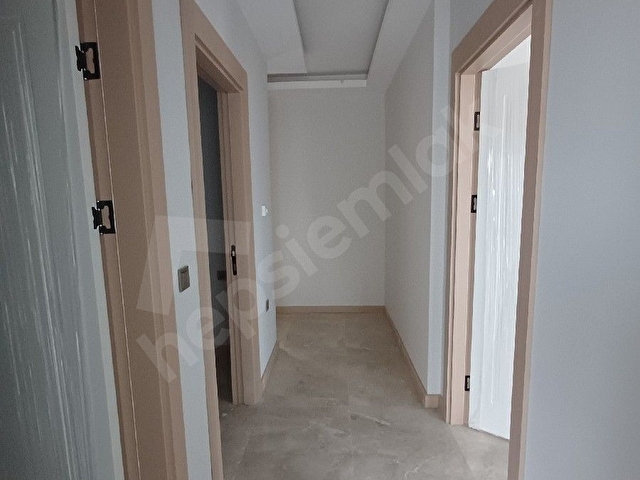 YEŞİLOĞLU EMLAKTAN YENİMAHALLE MERKEZDE PODİUM AVM YANINDA YENİ ADLİYE YAKININDA  KATTA 1+1 İŞYERİ - Görsel 16