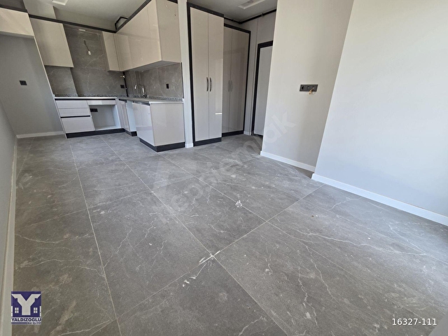 BAHÇEYAKADA PAZARA 200 MT MESAFEDE SATILIK 1+1 ARAKAT DAİRE