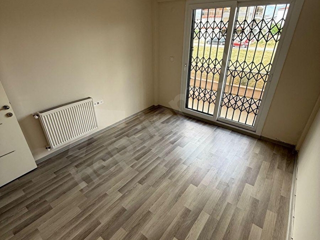 GÖKÇE BAĞÇİVAN GAYRİMENKULDEN CADDE ÜZERİ ÖN CEPHE FERAH DAİRE - Görsel 13