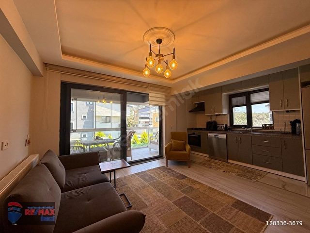RE/MAX İNCİDEN ERDEK ÇUĞRADA HAVUZLU SİTEDE MASRAFSIZ DUBLEKS DAİRE - Görsel 4