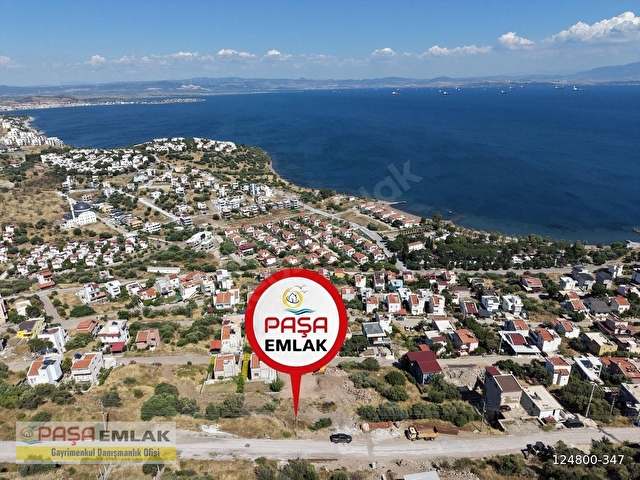 ÇANDARLI EYKO SİTESİNDE KAPANMAZ DENİZ MANZARALI SATILIK ARSA