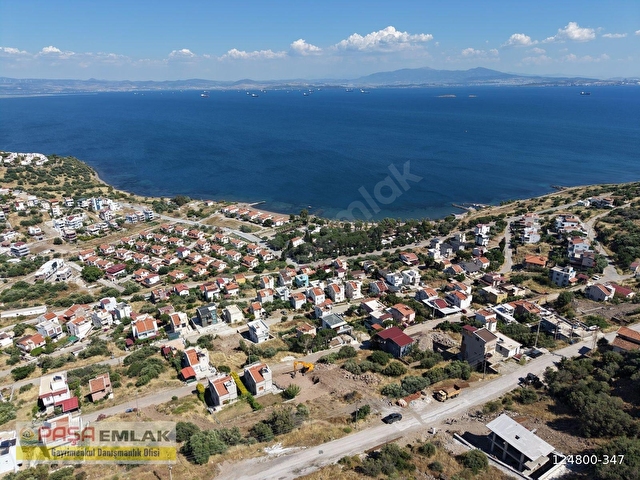 ÇANDARLI EYKO SİTESİNDE KAPANMAZ DENİZ MANZARALI SATILIK ARSA - Görsel 18