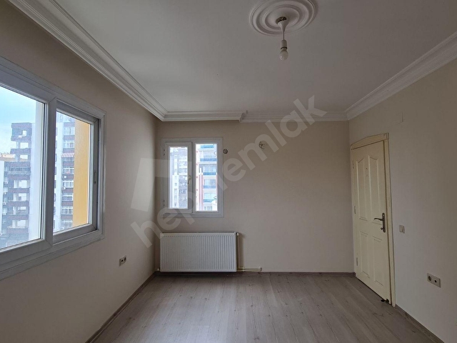 S.Demirel Bulvar Üzeri Göl Manzaralı Kombili 3+1 Kiralık - Görsel 29