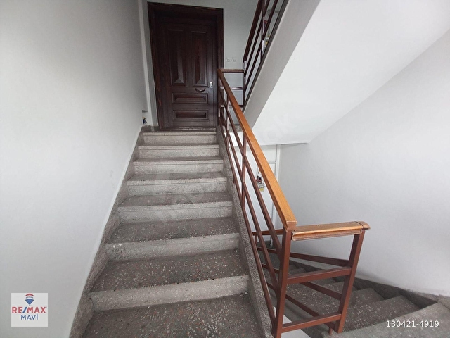 Remax Mavi-Patateshali-CaddeÜzeri Nezih AileApt Bakımlı Geniş3+1 - Görsel 8