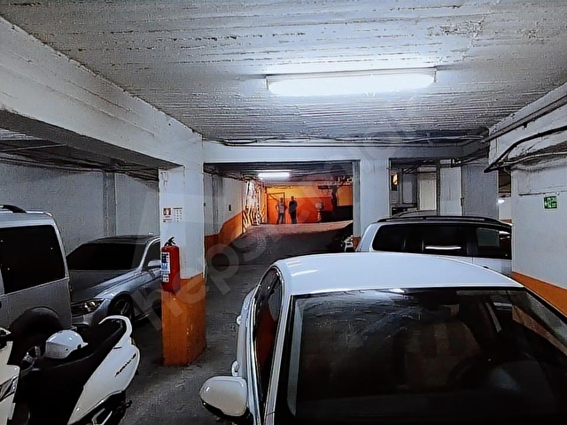 ÇARŞININ MERKEZİNDE,KARAGÖZDE SATILIK RUHSATLI KAPALI OTOPARK!! - Görsel 15