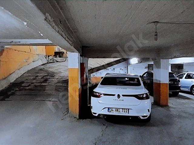 ÇARŞININ MERKEZİNDE,KARAGÖZDE SATILIK RUHSATLI KAPALI OTOPARK!! - Görsel 13