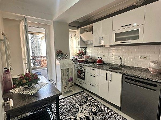 Sefa Hastanesi Yakını 4.Kat Net 80 m² Satılık 2+1 - Görsel 9