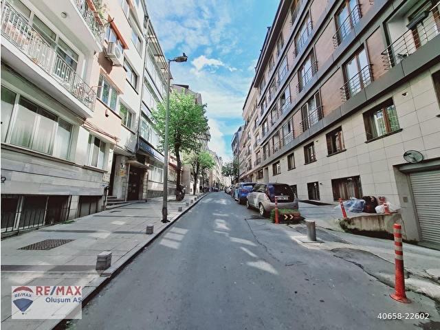 Şişli Merkez Mahallesi Hanımefendi Sokakta Metroya Yakın  Kiralık Daire - Görsel 3