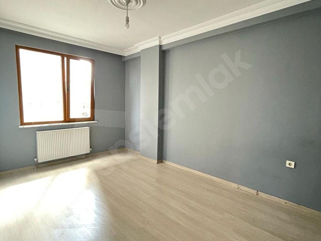 MEVLANA MAH. CADDEYE YAKIN KULLANIŞLI FERAH 2+1 KİRALIK ARAKAT - Görsel 10