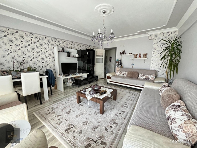 SEVİNÇTEN 17 EYLÜLDE MERKEZİ KONUM 4+1 SATILIK FIRSAT DAİRE