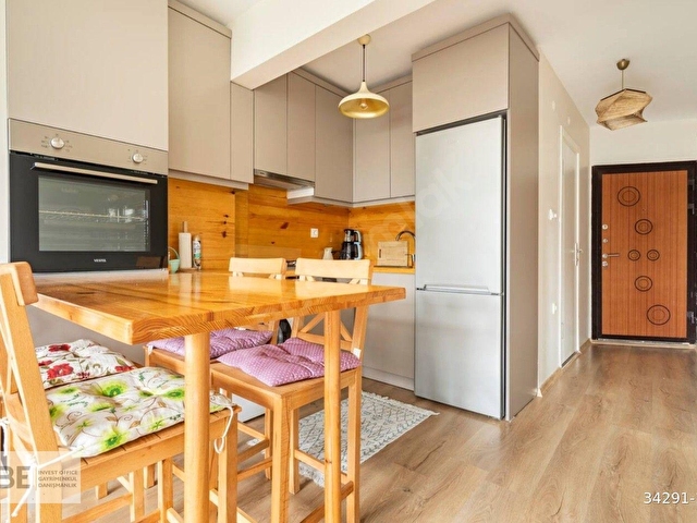 KUMBURGAZ SİTE İÇİNDE DENİZE SIFIR FUL TADİLATLI EŞYALI 2+1 DAİRE - Görsel 4