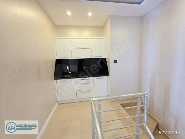 Site içerisinde 4+1 Ayrı Mutfak Satılık Dublex Daire - Görsel 11