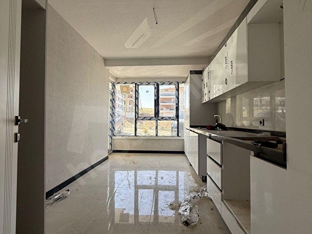 AYŞEGÜL EMLAKTAN PURSAKLAR ALTIN OVADA 1 KAT 3+1 SATILIK DAİRE
