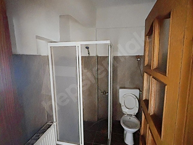 DÜZCENİN GÖBEĞİNDE, ABONELİKLERİ AÇIK UYGUN KİRALIK 2+1 DAİRE - Görsel 13