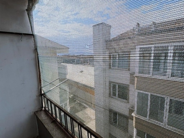 DÜZCENİN GÖBEĞİNDE, ABONELİKLERİ AÇIK UYGUN KİRALIK 2+1 DAİRE - Görsel 7