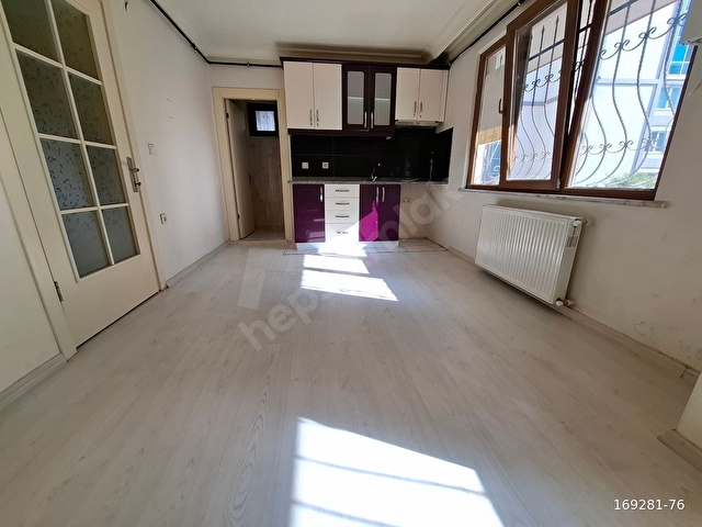 ÇEKMEKÖY CUMHURİYET MAH 1+1 YÜKSEK GİRİŞ SESTİNİ GAYRİMENKUL DEN - Görsel 6