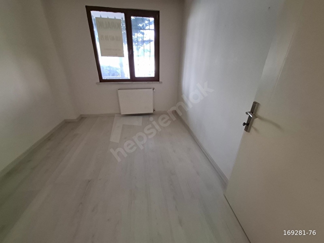 ÇEKMEKÖY CUMHURİYET MAH 1+1 YÜKSEK GİRİŞ SESTİNİ GAYRİMENKUL DEN - Görsel 24