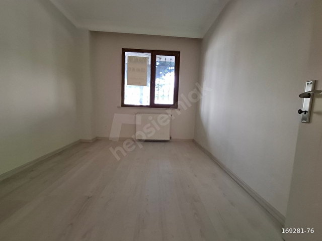 ÇEKMEKÖY CUMHURİYET MAH 1+1 YÜKSEK GİRİŞ SESTİNİ GAYRİMENKUL DEN - Görsel 27