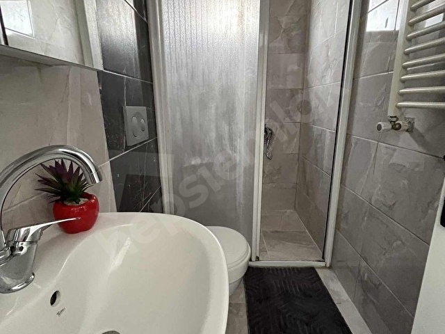 GÖRÜKLE KOZA CADDESİNDE SATILIK 2+1 DAİRE - Görsel 9