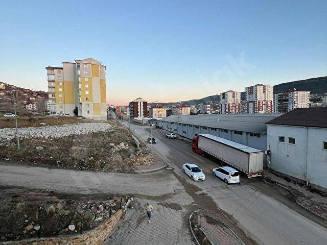 ADA GRUPTAN ADLİYE YANINDA SATILIK 2+1 EŞYALI DAİRE - Görsel 9