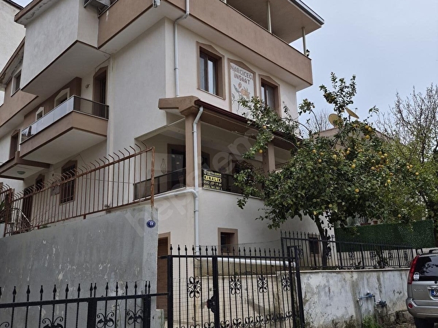 ÖZDERE ÇUKURALTI DENİZ TARAFI 3+1 LÜKS VİLLA