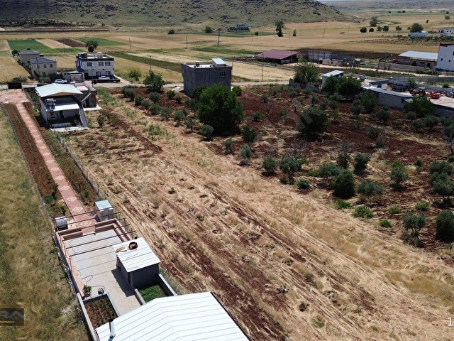 SARIT MAHALLESİNDE ASFALT YOL ÜZERİNDE SATILIK BAĞ EVİ 1.113 M² - Görsel 11