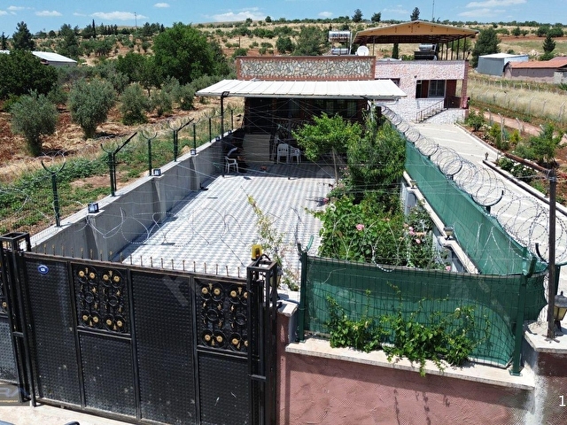SARIT MAHALLESİNDE ASFALT YOL ÜZERİNDE SATILIK BAĞ EVİ 1.113 M² - Görsel 3