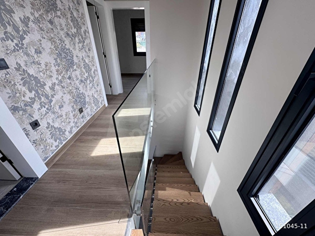 Çeşme Yalıda Plaja 150 Metre Satılık 3+1 Havuzlu Müstakil Villa - Görsel 17