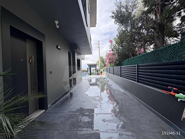 Çeşme Yalıda Plaja 150 Metre Satılık 3+1 Havuzlu Müstakil Villa - Görsel 7