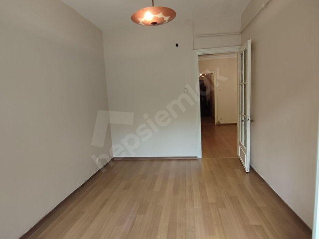 Şişli Sadık Şendil Sokakta Bomonti Adaya Yakın Bahçe Kullanımlı 2+1 Yüksek Giriş Satılık Daire - Görsel 15