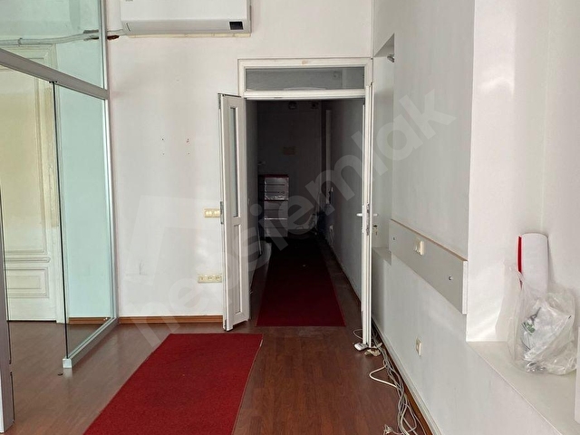 BEYOĞLU İSTİKLAL CADDESİ ÜZERİNDE KİRALIK DAİRE - Görsel 7