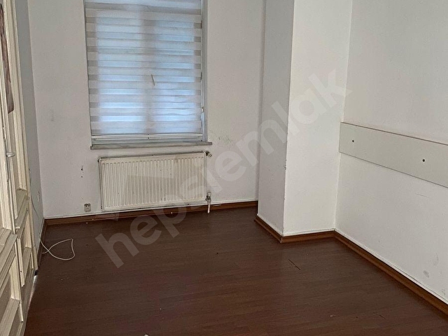 BEYOĞLU İSTİKLAL CADDESİ ÜZERİNDE KİRALIK DAİRE - Görsel 10