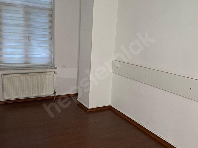 BEYOĞLU İSTİKLAL CADDESİ ÜZERİNDE KİRALIK DAİRE - Görsel 11