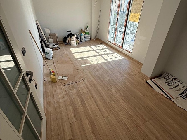 SIFIR YAPI Y.GİRİŞ GÜNEY CEPHE 2+1 NET 75 M2 CADDEYE 2 DK DAİRE. - Görsel 4