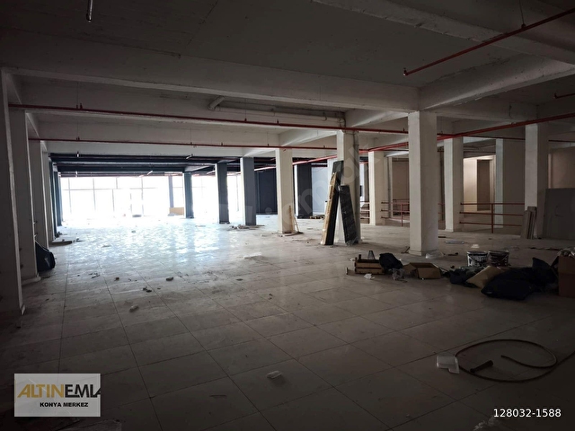 Konyada Kiralık 1600 m² Dükkan/Mağaza