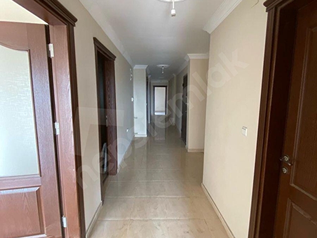 TURAN EMLAKTAN ÇARŞI MERKEZDE KİRALIK 3+1 DOĞALGAZLI DAİRE - Görsel 4