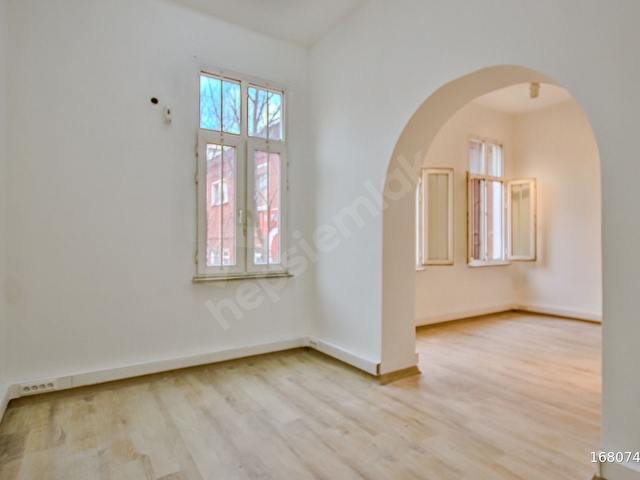 BBY Karaköy Fransız Geçit Ve Galataport Komşu Kiralık Ofis - Görsel 12