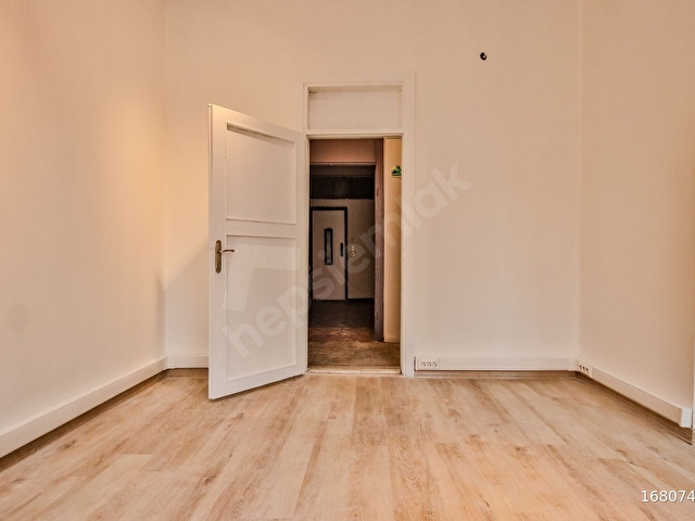 BBY Karaköy Fransız Geçit Ve Galataport Komşu Kiralık Ofis - Görsel 18