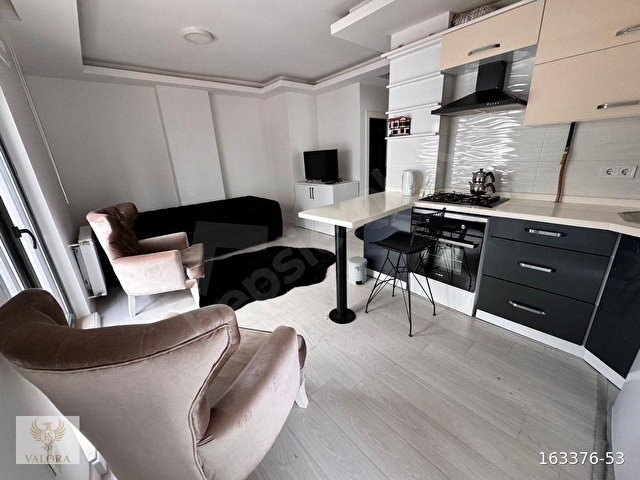VALORA’dan KIBRIS CADDESİNDE EŞYALI KİRALIK 1+1 DAİRE
