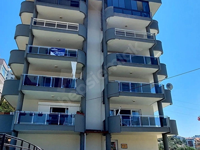 KUŞADASI  HAVUZLU SİTE İÇİNDE 167 M2 ARAKAT DAİRE - Görsel 3