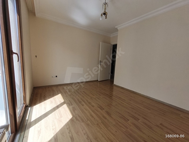 YAKACIKTA EBEVEYN BANYOLU AÇIK OTOPARKLI 2+1 SATILIK DAİRE - Görsel 19