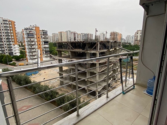 ÇİFTLİKKÖYDE CADDEYE YAKIN 1+1 HAVUZLU DAİRE - Görsel 10