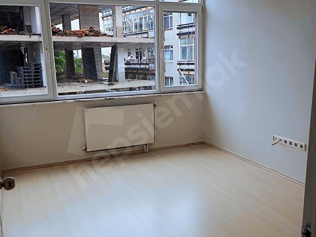 Kadıköy Caferağa Mah 3+1 İçi Tamamen Yapılı Kombili ve Klimalı - Görsel 9