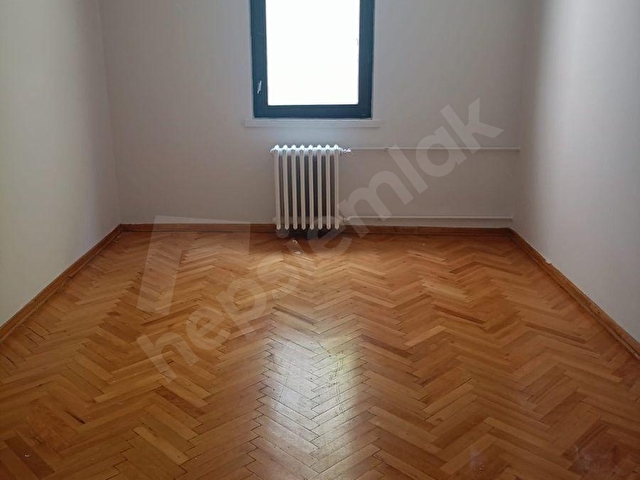 YEŞİLYURT SOKAKTA, 1İNCİ KAT, ASANSÖRLÜ, OTOPARKLI, ÖN CEPHE, 145 M2 NET, 3+1 KİRALIK DAİRE - Görsel 14