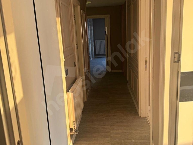 BÖLGENİN EN PRESTİJLİ SİTESİNDE 4+1 AÇIK MUTFAK LÜKS DAİRE - Görsel 19