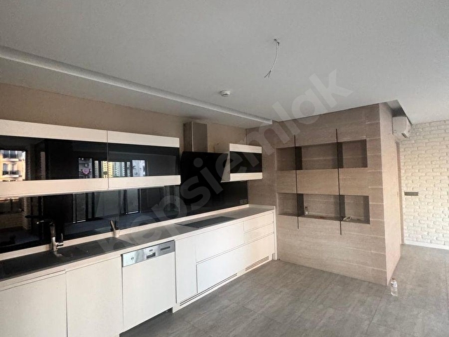 BÖLGENİN EN PRESTİJLİ SİTESİNDE 4+1 AÇIK MUTFAK LÜKS DAİRE - Görsel 5