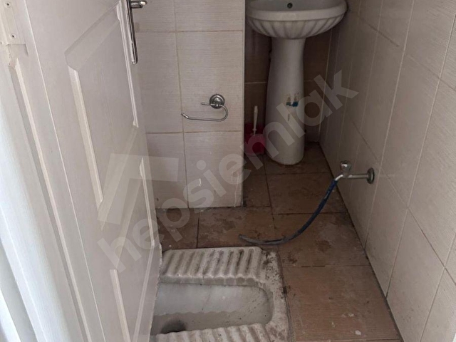 ÇINARDA ARA KAT ASANSÖRLÜ YARI TADİLAT YAPILMIŞ 2+1/110 m2 2 BALKONLU DAİRE 2.350.000 TL !!! - Görsel 15