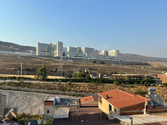 Refik Şevket İnce Mahallesi Kiralık 120m2 3+1 Bakımlı Daire