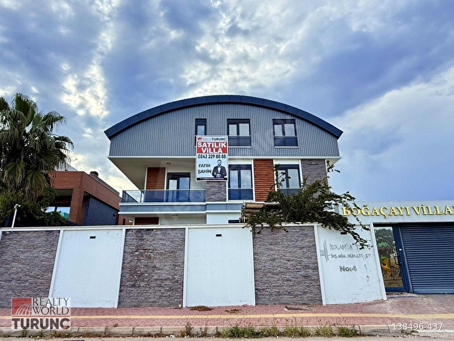 KONYAALTINDA HAVUZLU MÜSTAKİL 6+1 VİLLA (JENERATÖR ASANSÖR)